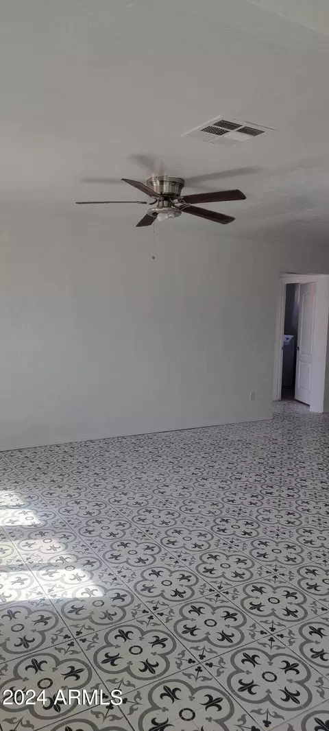 4902 E Palm Ln, Phoenix, AZ 85008 photo 7