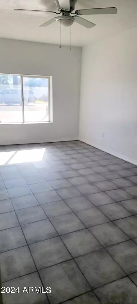 4902 E Palm Ln, Phoenix, AZ 85008 photo 4