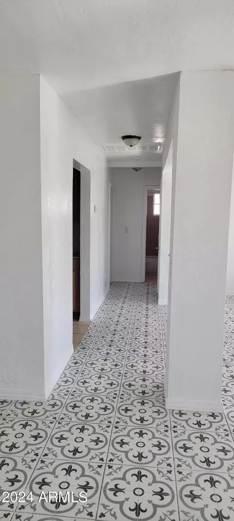 4902 E Palm Ln, Phoenix, AZ 85008 photo 9