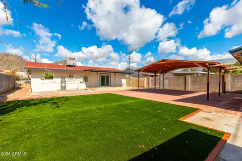 231 E Vogel Ave, Phoenix, AZ 85020 photo 4