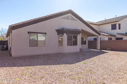 Exterior - 1232 E Mary Ln, Gilbert, AZ 85295 photo 6 of 8