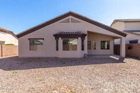 Exterior - 1232 E Mary Ln, Gilbert, AZ 85295 photo 5 of 8