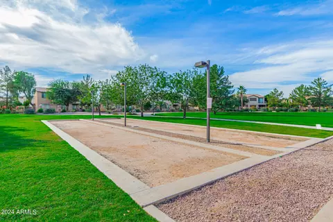 View/Area - 1232 E Mary Ln, Gilbert, AZ 85295 photo 5 of 7