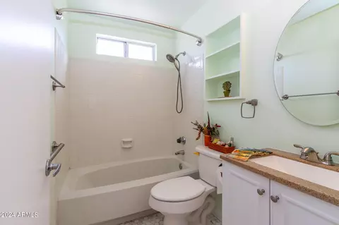 Bath - 4442 E Cheyenne Dr, Phoenix, AZ 85044 photo 6 of 7