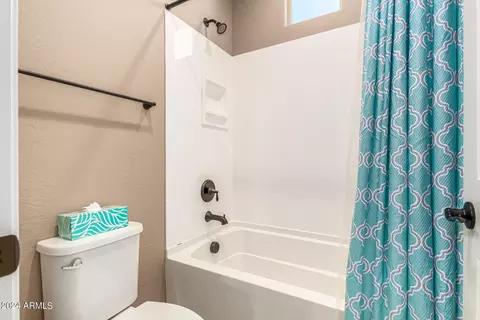 Bath - 3676 Ebano St, Gilbert, AZ 85295 photo 5 of 6