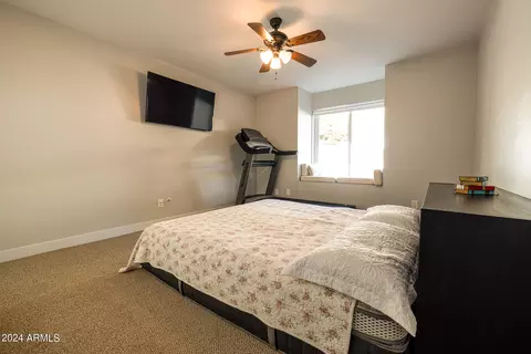 Bedroom - 2041 E Vista Ave, Phoenix, AZ 85020 photo 4 of 6
