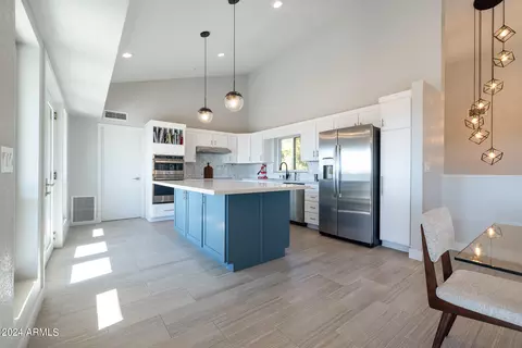 Kitchen - 2041 E Vista Ave, Phoenix, AZ 85020 photo 1 of 3