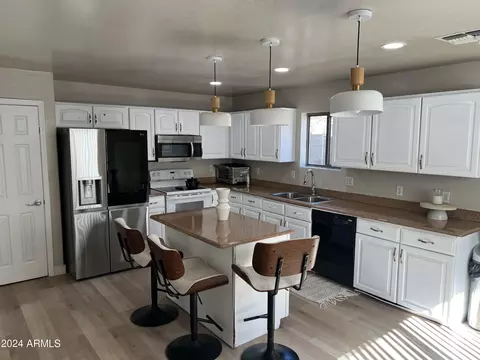 3731 W Carson Rd, Phoenix, AZ 85041 photo 4