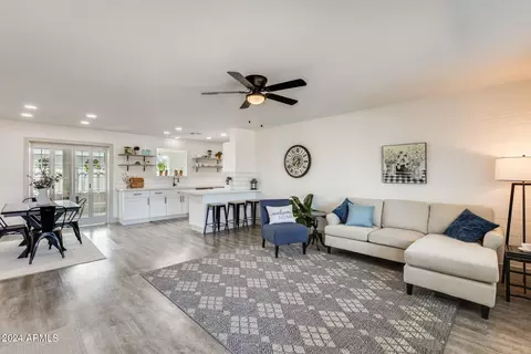 9933 W Camden Ave, Sun City, AZ 85351