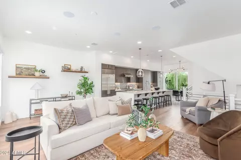 3106 N 71st St, Scottsdale, AZ 85251