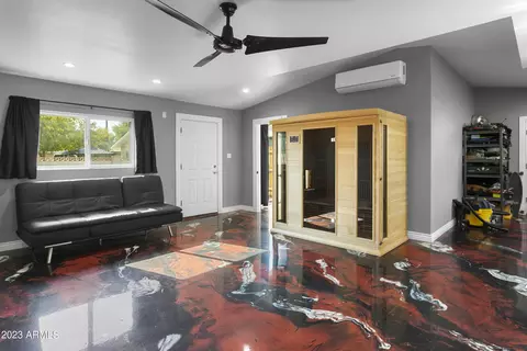 Living - 3407 N 44th Pl, Phoenix, AZ 85018 photo 1 of 1