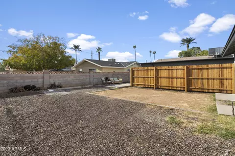 Exterior - 3407 N 44th Pl, Phoenix, AZ 85018 photo 3 of 10