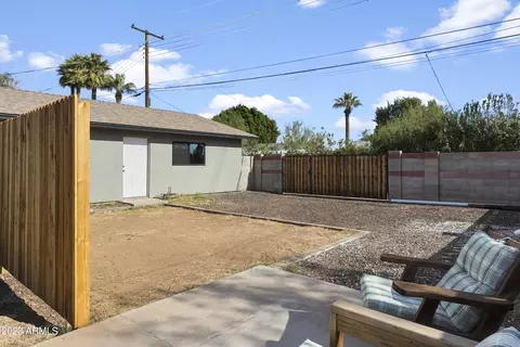 Exterior - 3407 N 44th Pl, Phoenix, AZ 85018 photo 4 of 10