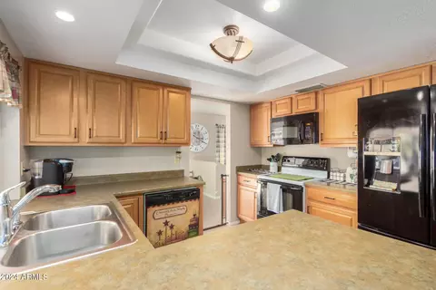3421 W Juniper Ave, Phoenix, AZ 85053 photo 4