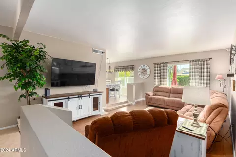 3421 W Juniper Ave, Phoenix, AZ 85053 photo 2