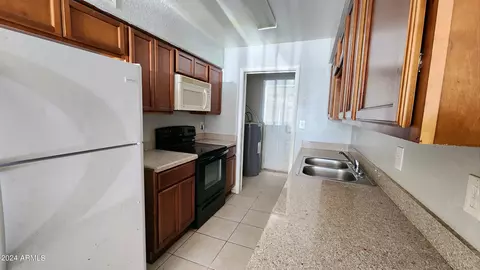 809 N Date St, Mesa, AZ 85201 photo 3