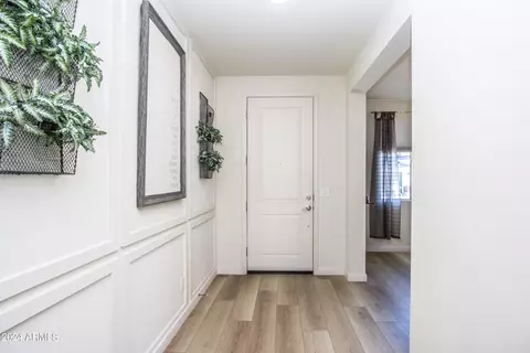 Entry Way - 2932 E Tina Dr, Phoenix, AZ 85050 photo 1 of 1