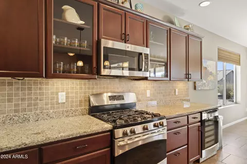 Kitchen - 1801 N 165th Dr, Goodyear, AZ 85395 photo 4 of 5