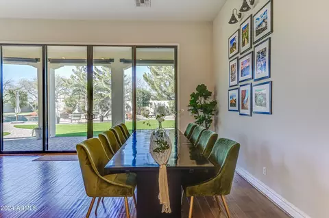 Dining - 3250 E Cedar Dr, Chandler, AZ 85249 photo 2 of 3