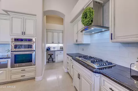 Kitchen - 3250 E Cedar Dr, Chandler, AZ 85249 photo 2 of 8