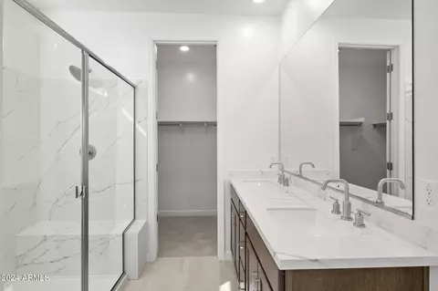 Bath - 1738 E Questa Dr, Phoenix, AZ 85024 photo 5 of 7