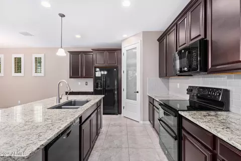 Kitchen - 2116 S Nancy Ln, Gilbert, AZ 85295 photo 1 of 3