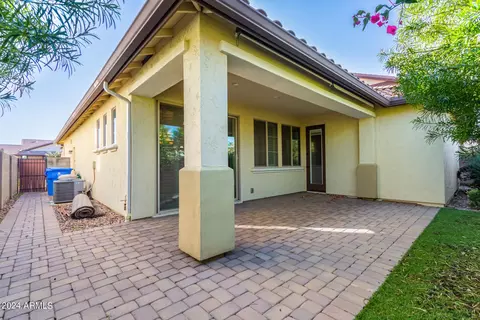 Exterior - 2116 S Nancy Ln, Gilbert, AZ 85295 photo 4 of 8