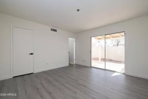 715 E Michelle Dr, Phoenix, AZ 85022 photo 17