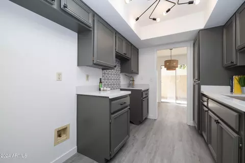 715 E Michelle Dr, Phoenix, AZ 85022 photo 11