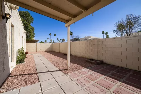 715 E Michelle Dr, Phoenix, AZ 85022 photo 22