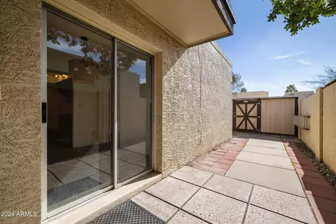 715 E Michelle Dr, Phoenix, AZ 85022 photo 20