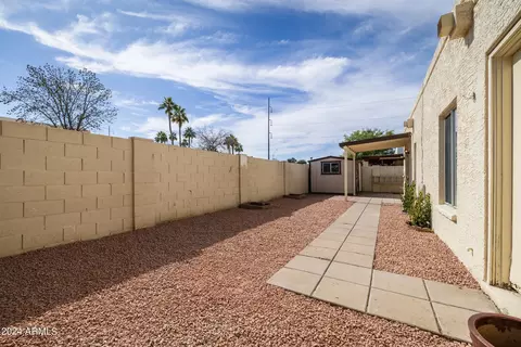 715 E Michelle Dr, Phoenix, AZ 85022 photo 24