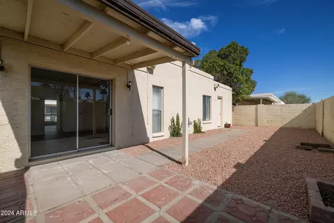 715 E Michelle Dr, Phoenix, AZ 85022 photo 23
