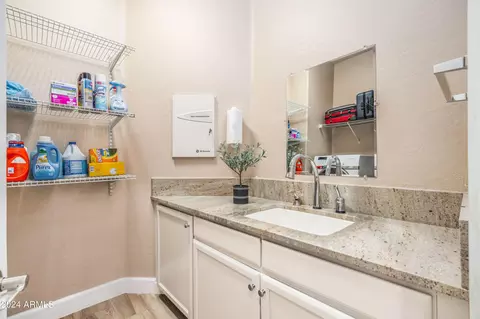 Bath - 4604 E Reins Rd, Gilbert, AZ 85297 photo 9 of 9