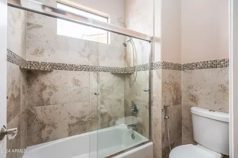 Bath - 4604 E Reins Rd, Gilbert, AZ 85297 photo 7 of 9