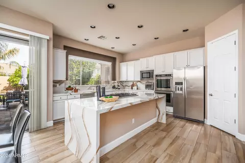 Kitchen - 4604 E Reins Rd, Gilbert, AZ 85297 photo 2 of 5