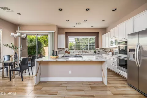 Kitchen - 4604 E Reins Rd, Gilbert, AZ 85297 photo 1 of 5