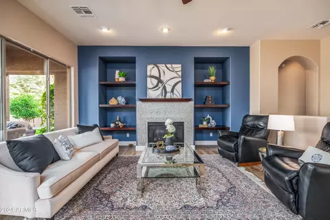 Living - 4604 E Reins Rd, Gilbert, AZ 85297 photo 2 of 6