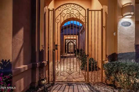 Entry Way - 4604 E Reins Rd, Gilbert, AZ 85297 photo 2 of 3