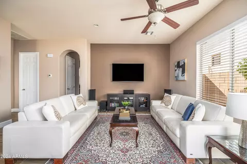 Living - 4604 E Reins Rd, Gilbert, AZ 85297 photo 5 of 6