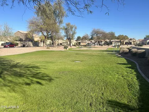 997 E Brentrup Dr, Tempe, AZ 85283 photo 27