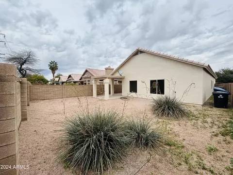 997 E Brentrup Dr, Tempe, AZ 85283 photo 25