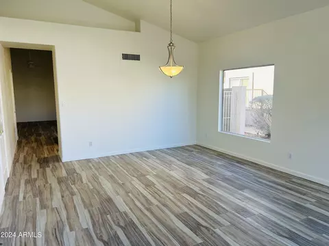 997 E Brentrup Dr, Tempe, AZ 85283 photo 5