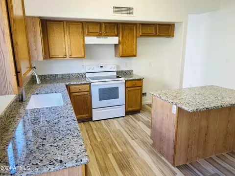 997 E Brentrup Dr, Tempe, AZ 85283 photo 7