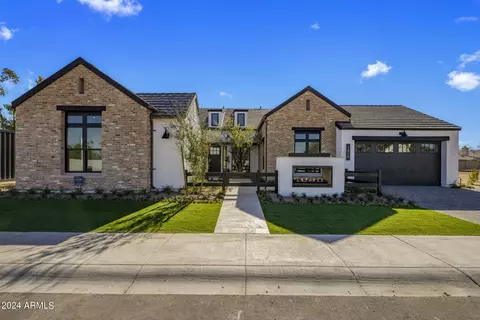1519 W Wagon Wheel Dr, Phoenix, AZ 85021