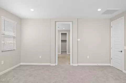 Bedroom - 5970 E Lone Cactus Dr, Phoenix, AZ 85050 photo 4 of 6