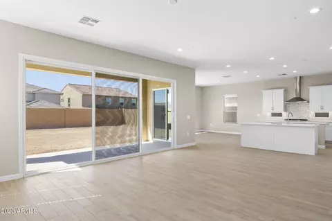 Living - 5970 E Lone Cactus Dr, Phoenix, AZ 85050 photo 2 of 2