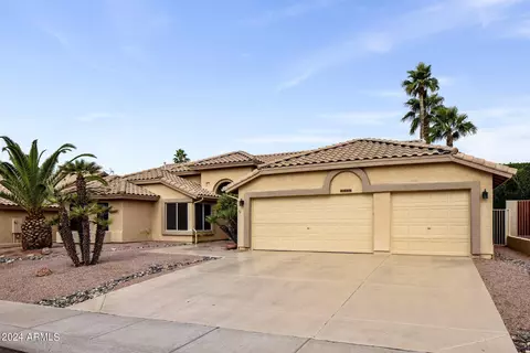 8928 W Rosemonte Dr, Peoria, AZ 85382