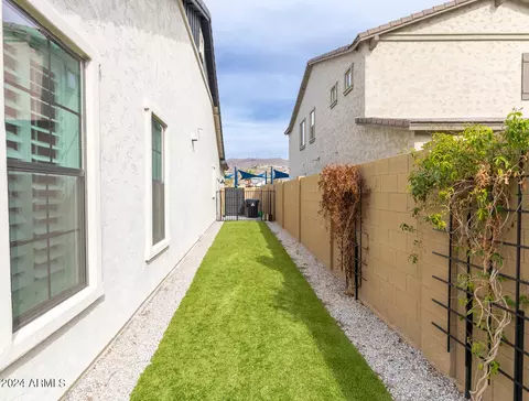 Exterior - 729 E Nighthawk Way, Phoenix, AZ 85048 photo 8 of 9