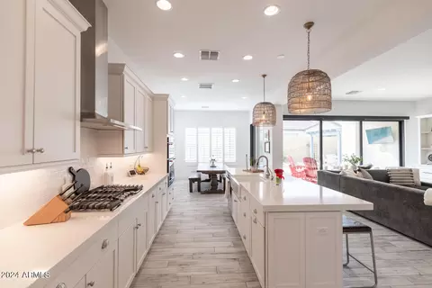 Kitchen - 729 E Nighthawk Way, Phoenix, AZ 85048 photo 3 of 4